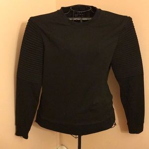 Matt son Long Sleeve Men Top Size Small